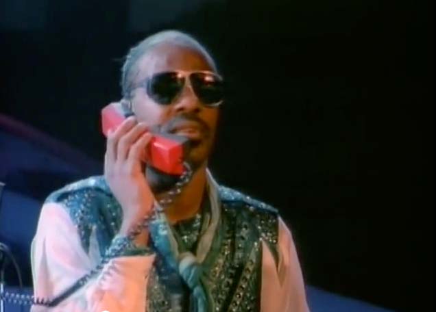 Stevie Wonder - I Just Called To Say I Love You - Official Music Video