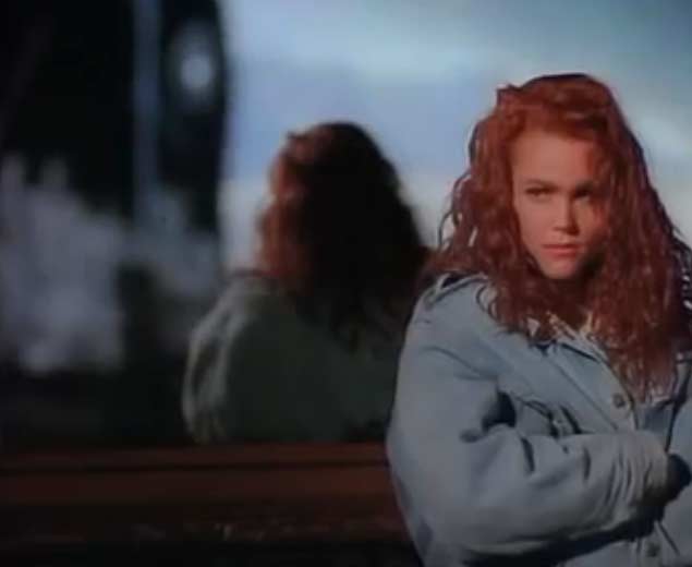 Belinda Carlisle - Leave Light