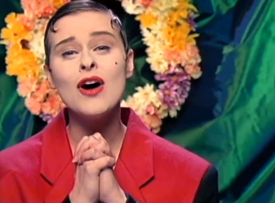 Lisa Stansfield - People Hold On - Official Music Video