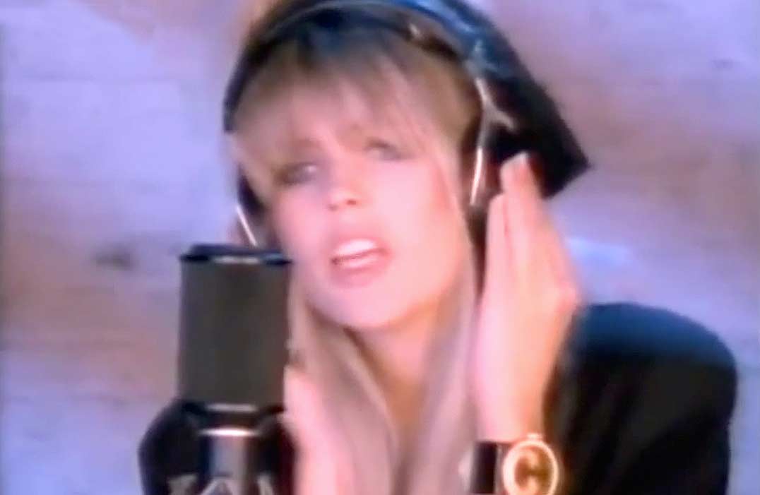 Mandy Smith - I Just Can't Wait - Official Music Video
