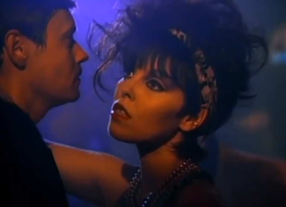 Pat Benatar - Love Is A Battlefield - Official Music Video