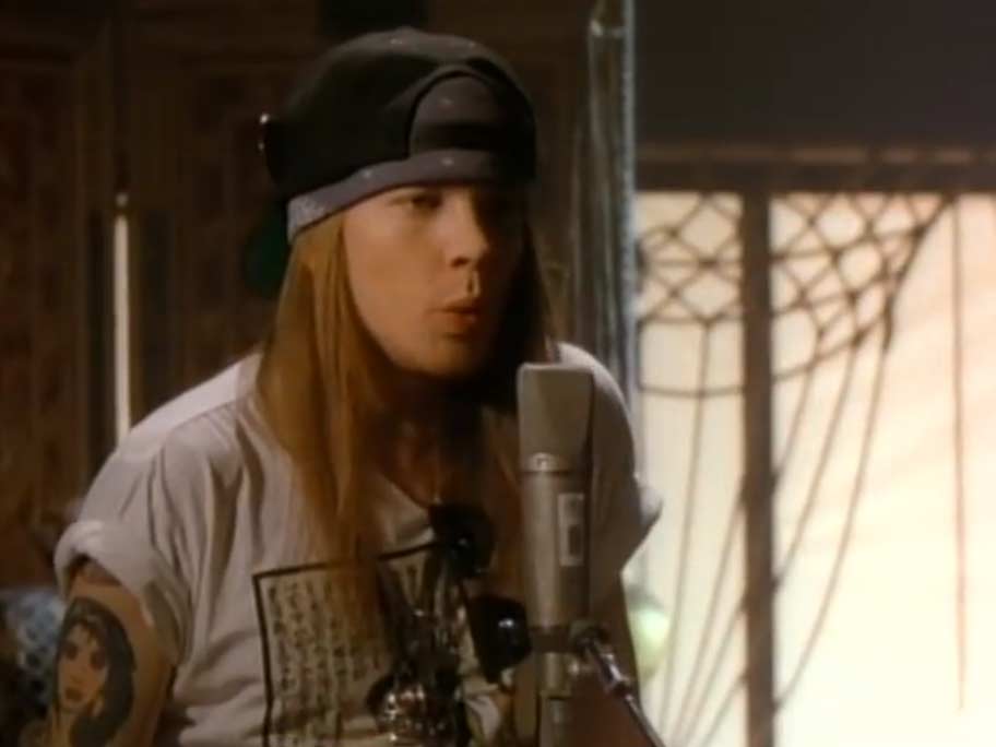 Guns N' Roses - Patience - Official Music Video