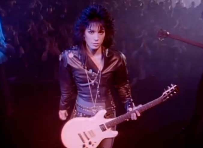 Joan Jett & The Blackhearts - I Hate Myself for Loving You - Official Music Video
