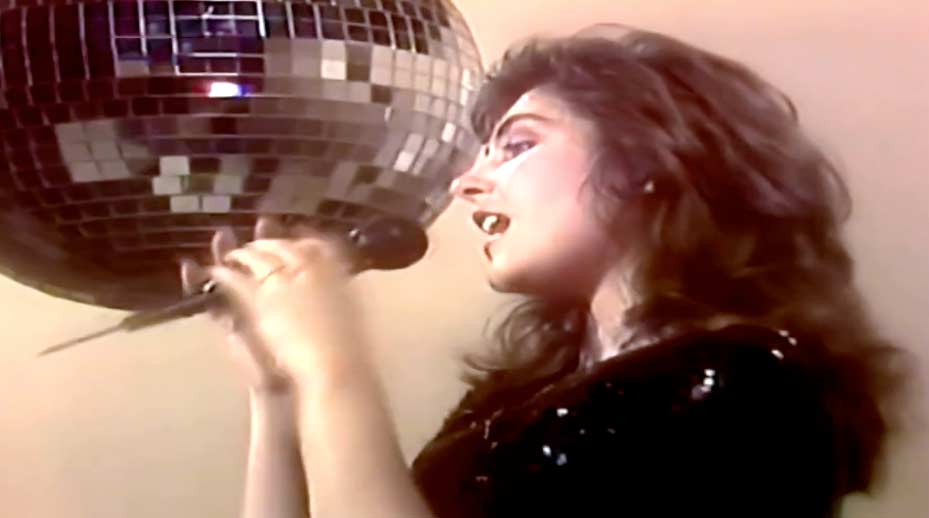 Laura Branigan ‎- Gloria - Official Music Video.