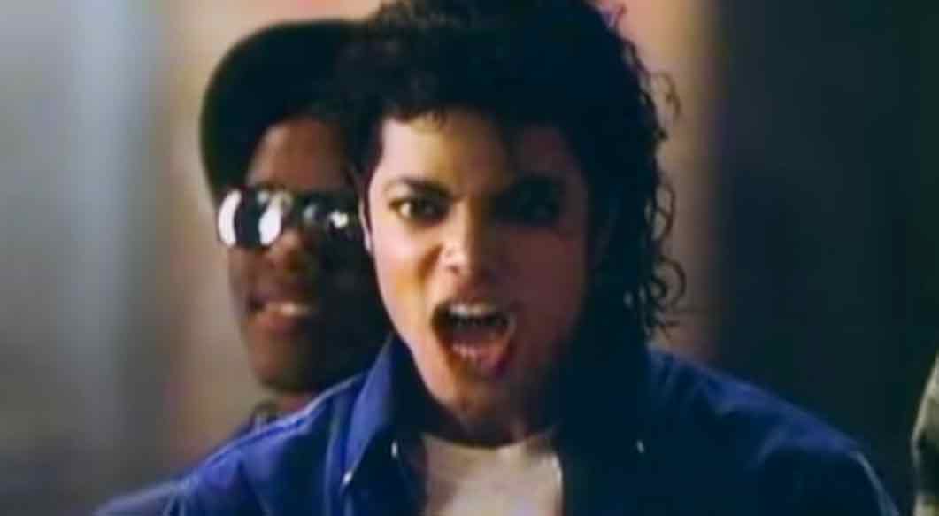 Michael Jackson - The Way You Make Me Feel - Official Music Video