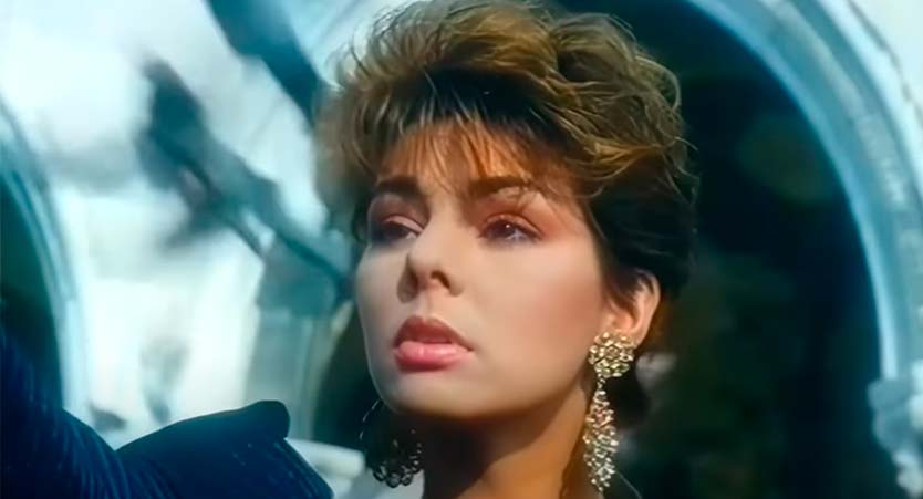 Sandra - Hey Little Girl - Official Music Video