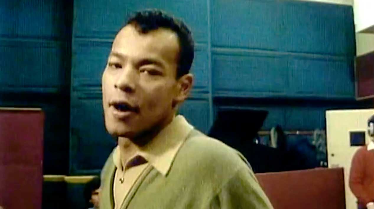 Fine Young Cannibals - Johnny Come Home - Official Music Video