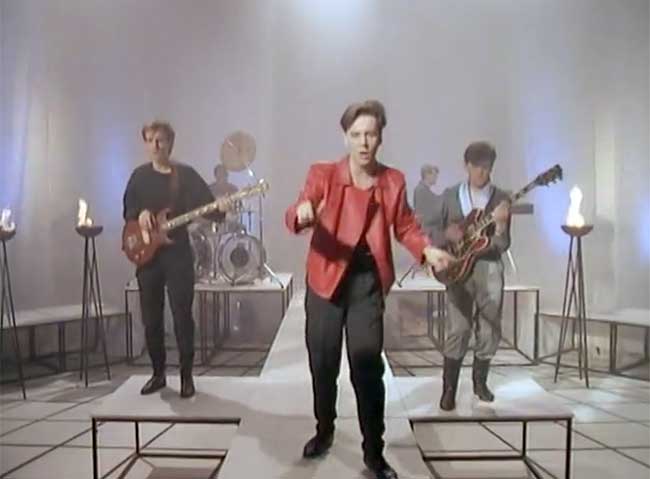 Simple Minds - Up On The Catwalk - Official Music Video