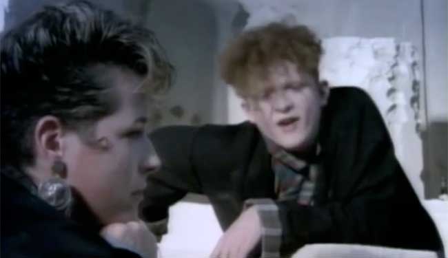 Simply Red - Come To My Aid - Official Music Video