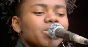 Tracy Chapman - Talkin' About A Revolution - Official Music Video