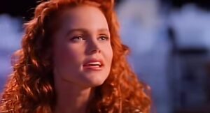Belinda Carlisle - Leave a Light On