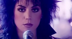 Joan Jett & The Blackhearts - I Hate Myself for Loving You