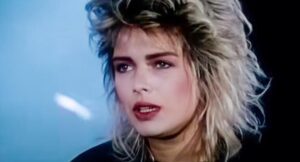 Kim Wilde - You Keep Me Hangin' On