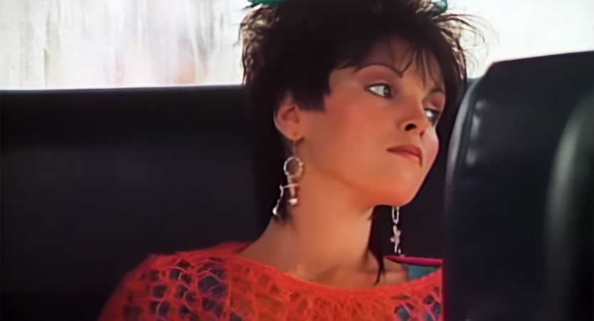 Pat Benatar - Love Is A Battlefield - Official Music Video