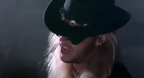 Poison Every Rose Has Its Thorn official music video