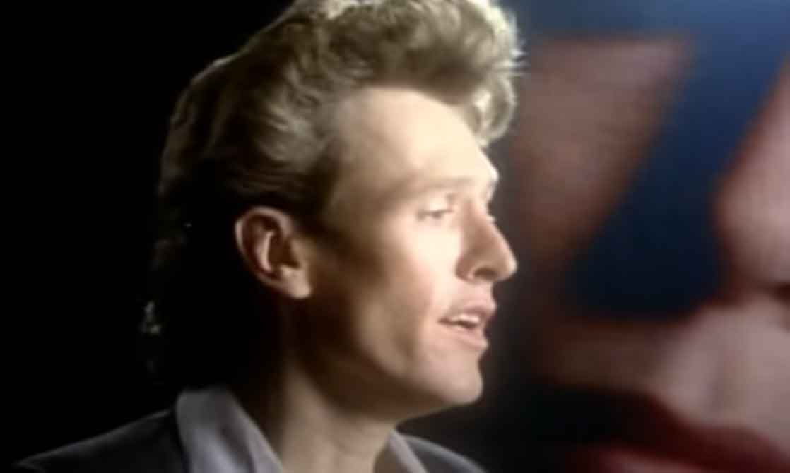 Steve Winwood - Valerie - Official Music Video