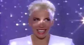 Annie Lennox Al Green Put A Little Love In Your Heart Official Music Video