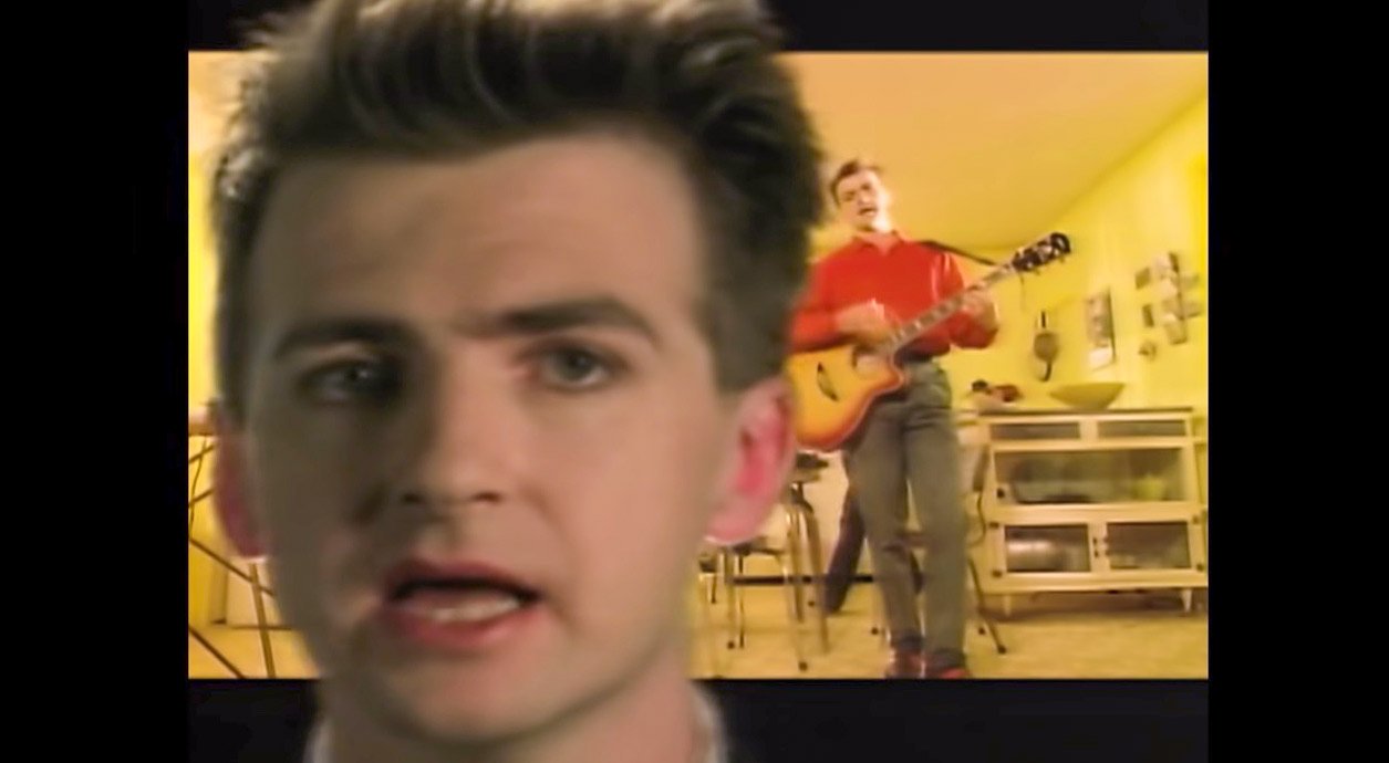 Crowded House - Don't Dream It's Over - Official Music Video