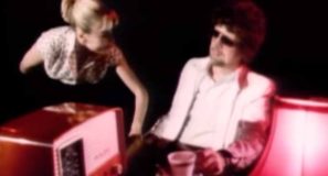 Electric Light Orchestra - Rock n' Roll Is King - Official Music Video - ELO