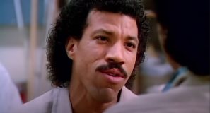 Lionel Richie - Hello - Official Music Video