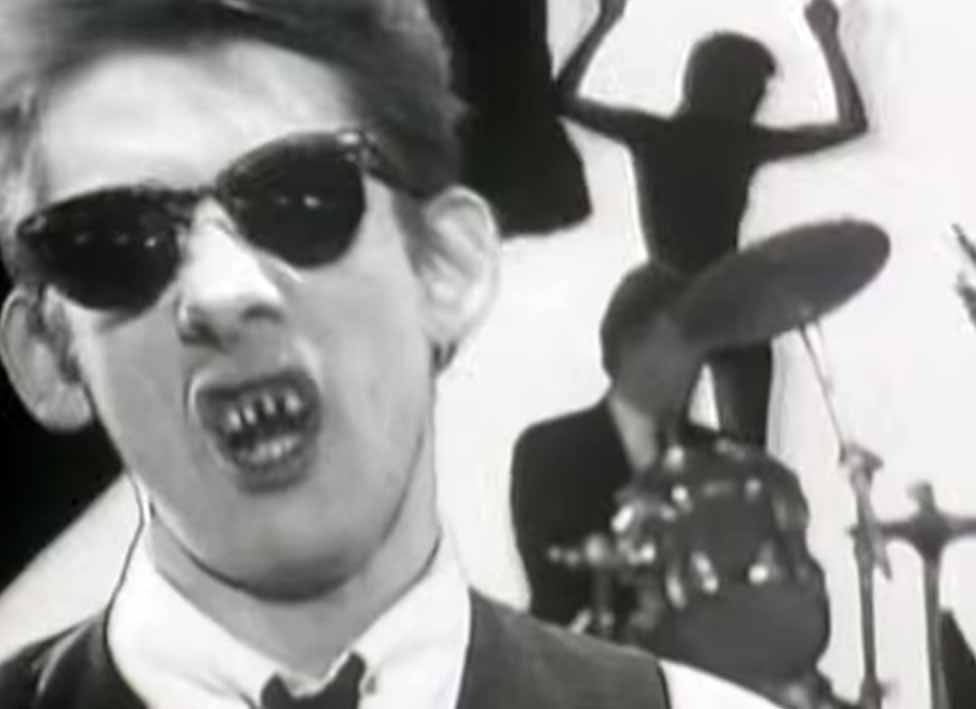 The Pogues Yeah Yeah Yeah Yeah Yeah Official Music Video