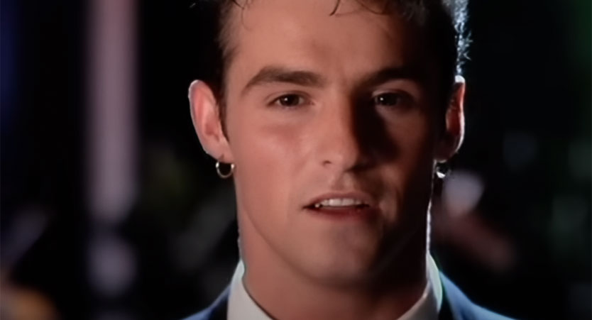 Wet Wet Wet - Angel Eyes - Official Music Video