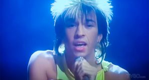 Kajagoogoo - Too Shy - Official Music Video