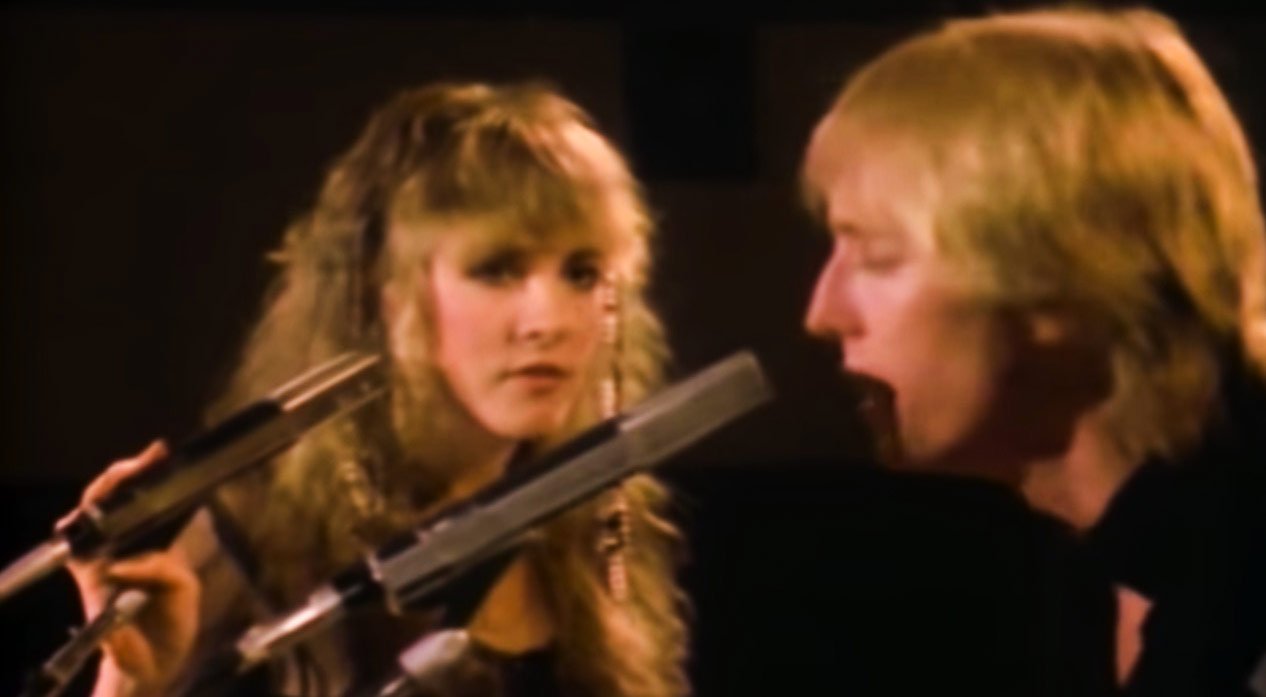 Stevie Nicks & Tom Petty and the Heartbreakers - Stop Draggin' My Heart Around - Official Music Video