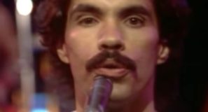Daryl Hall & John Oates - You've Lost That Lovin' Feeling - Official Music Video