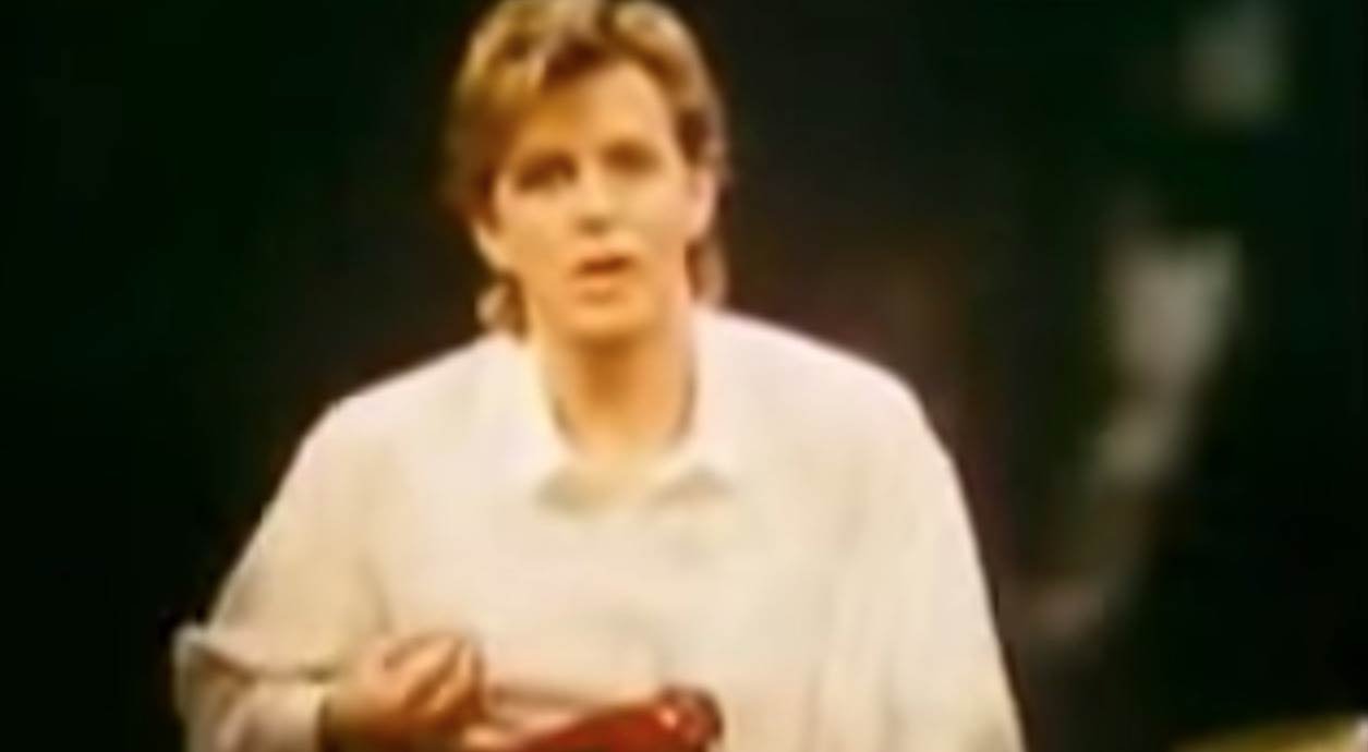 Scritti Politti - The Word Girl - Official Music Video