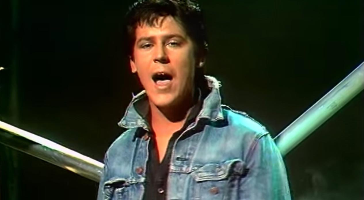 Shakin' Stevens - This Ole House - Music Video